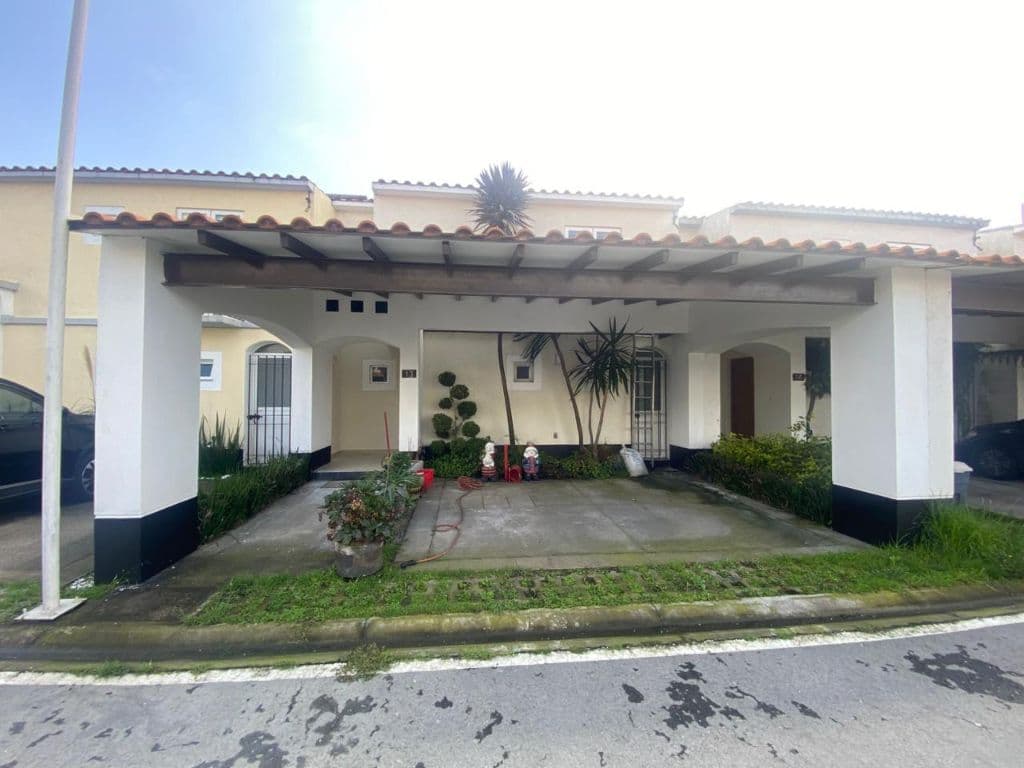 Casa en venta en Hacienda Sta. María, San Mateo Atenco